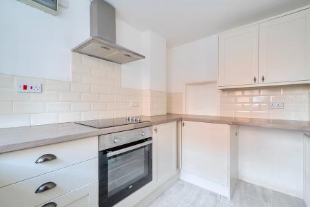 2 bedroom Terraced House for sale in Long Meadow Drive, Barnstaple, EX32