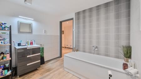 2 bedroom Flat for sale in Taw Wharf, Barnstaple, EX31