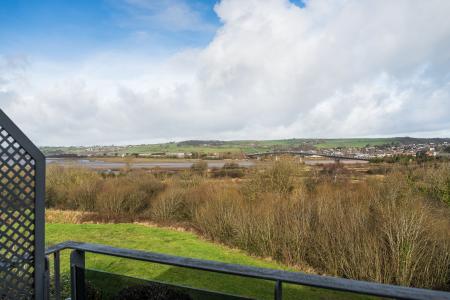 2 bedroom Flat for sale in Cleave Road, Sticklepath, EX31