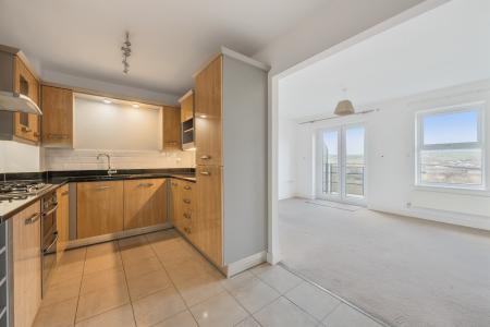 2 bedroom Flat for sale in Cleave Road, Sticklepath, EX31