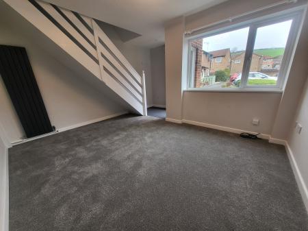 2 bedroom Terraced House to let in Venlock Close, Barnstaple, EX32