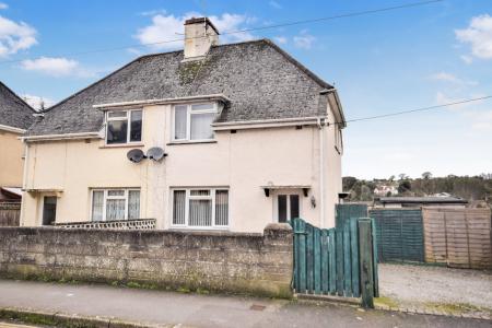 2 bedroom Semi-detached house to let in St Marys Road, Barnstaple, EX32