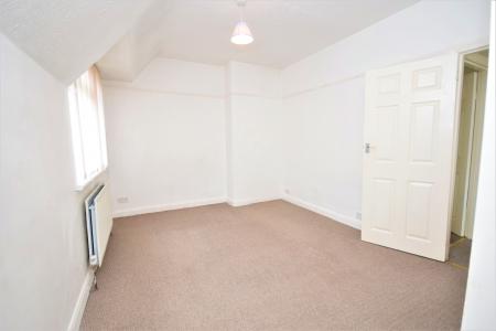 2 bedroom Semi-detached house to let in St Marys Road, Barnstaple, EX32