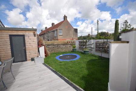 4 bedroom Semi-detached house to let in Rock Avenue, Newport, Barnstaple, EX32