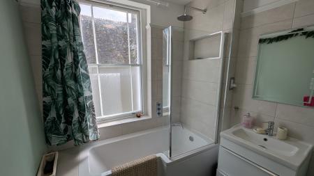 1 bedroom House share to let in St Peters Terrace, Barnstaple, EX31