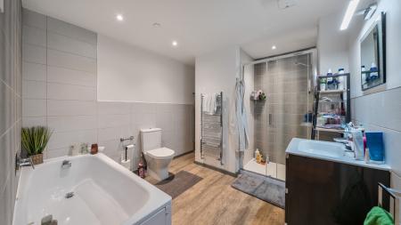 2 bedroom Flat to let in Taw Wharf, Barnstaple, EX31