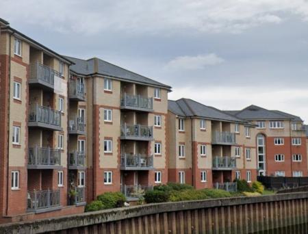 1 bedroom Flat for sale in Port Mill Court Mills Way, Barnstaple, EX31