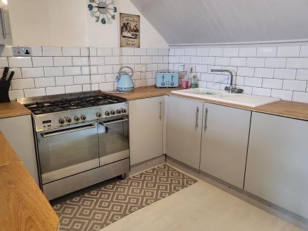 2 bedroom Flat to let in Kipling Terrace, Westward Ho!, EX39