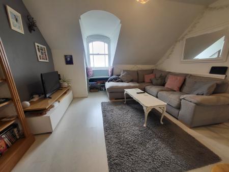 2 bedroom Flat to let in Kipling Terrace, Westward Ho!, EX39