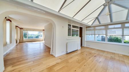 3 bedroom Bungalow to let in Lime Tree Grove, Braunton, EX33