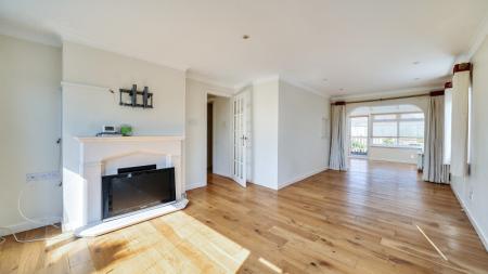 3 bedroom Bungalow to let in Lime Tree Grove, Braunton, EX33