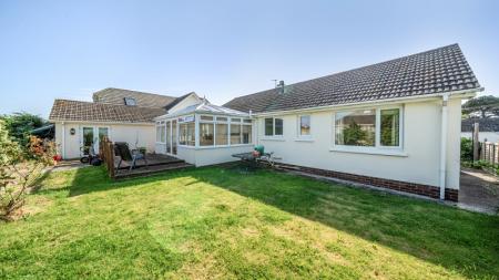 3 bedroom Bungalow to let in Lime Tree Grove, Braunton, EX33