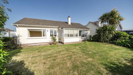 3 bedroom Bungalow to let in Lime Tree Grove, Braunton, EX33