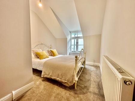 3 bedroom Terraced House to let in Market Street Appledore