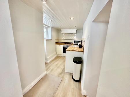 3 bedroom Terraced House to let in Market Street Appledore