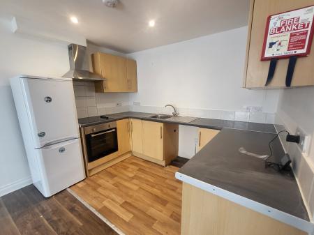 2 bedroom Maisonette to let in Newport Road, Newport, Barnstaple, EX32