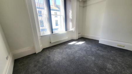 2 bedroom Flat to let in 7 Bridgeland Street, Bideford, EX39