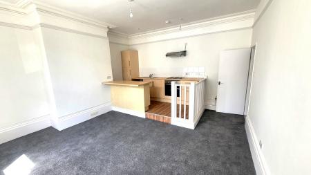 2 bedroom Flat to let in 7 Bridgeland Street, Bideford, EX39
