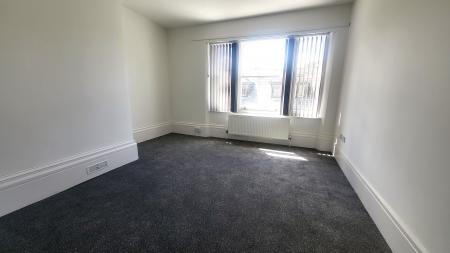 2 bedroom Flat to let in 7 Bridgeland Street, Bideford, EX39