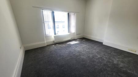 2 bedroom Flat to let in 7 Bridgeland Street, Bideford, EX39