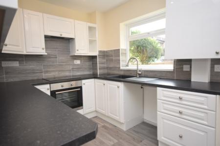 2 bedroom Terraced House to let in Barton Road, Whiddon Valley, Barnstaple, EX32