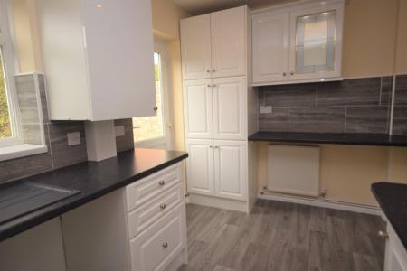 2 bedroom Terraced House to let in Barton Road, Whiddon Valley, Barnstaple, EX32