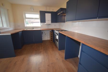 3 bedroom Bungalow to let in Bickington Road, Barnstaple, EX31
