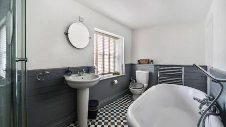 2 bedroom Terraced House to let in New Street, Appledore, EX39