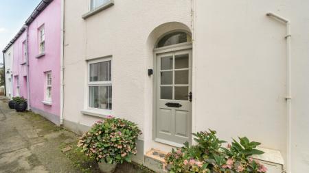 2 bedroom Terraced House to let in New Street, Appledore, EX39