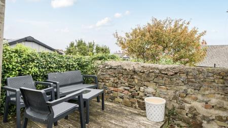 2 bedroom Terraced House to let in New Street, Appledore, EX39