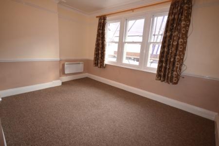 1 bedroom Flat to let in Bear Street, Barnstaple, EX32