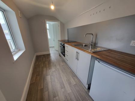 1 bedroom Studio flat to let in Newport Terrace, Newport Road, Newport, Barnstaple, EX32