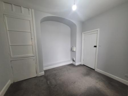 1 bedroom Studio flat to let in Newport Terrace, Newport Road, Newport, Barnstaple, EX32