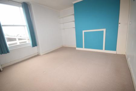 5 bedroom Terraced House to let in South Street, Newport, Barnstaple, EX32