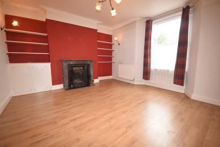 5 bedroom Terraced House to let in South Street, Newport, Barnstaple, EX32