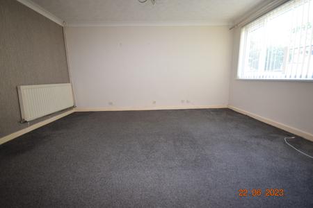 2 bedroom Terraced House to let in Lundy Close, Barnstaple, EX32