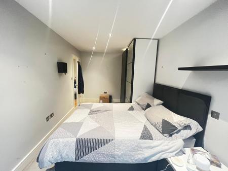 1 bedroom Flat for sale in 15-16 London Street, Town Centre, Basingstoke, RG21