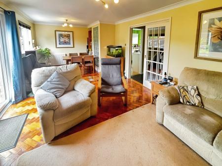 3 bedroom Terraced House for sale in Rossini Close, Brighton Hill, Basingstoke, RG22