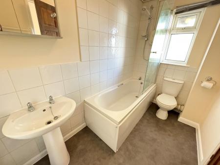 1 bedroom Ground floor maisonette for sale in Stravinsky Road, Old Hatch Warren, Basingstoke, RG22