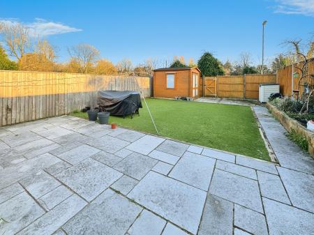 3 bedroom Terraced House for sale in Tiverton Road, Winklebury, Basingstoke, RG23