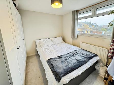 3 bedroom End of terrace house for sale in Western Way, South Ham, Basingstoke, RG22