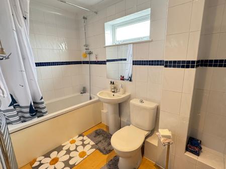 1 bedroom Flat for sale in Montserrat Road, Popley, Basingstoke, RG24