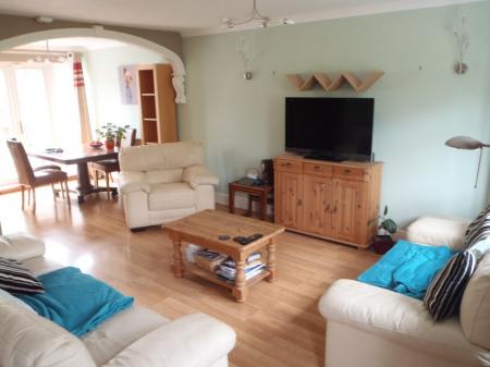 3 bedroom Town house to let in Longacre Rise, Chineham, RG24