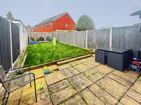 3 bedroom End of terrace house for sale in Baird Avenue, Basingstoke, RG22