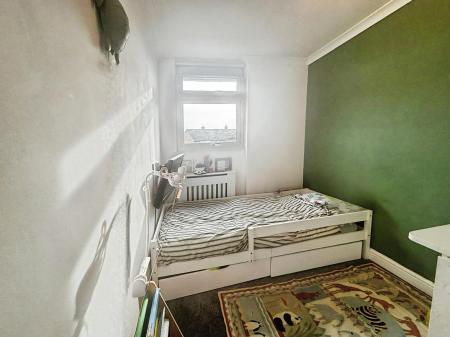 3 bedroom End of terrace house for sale in Baird Avenue, Basingstoke, RG22