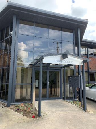 London Road, Basingstoke, RG24