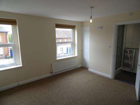 2 bedroom Flat to let in New Road, Basingstoke, RG21