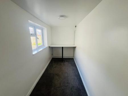 3 bedroom Semi-detached house to let in Alexandra Terrace, Hook, RG29