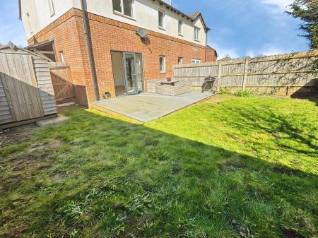 1 bedroom Semi-detached house for sale in Beecham Berry, Brighton Hill, Basingstoke, RG22