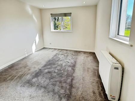 1 bedroom Semi-detached house for sale in Beecham Berry, Brighton Hill, Basingstoke, RG22